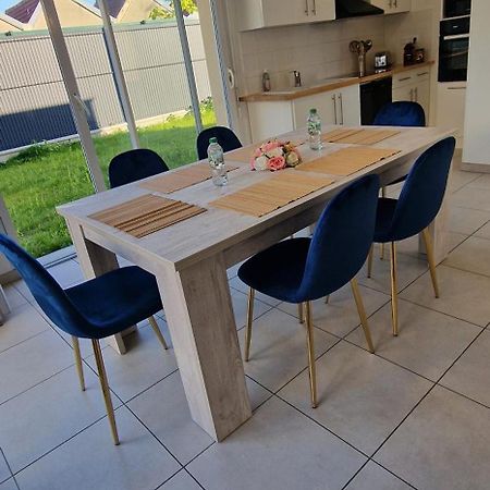 Sainte-Savine Maison Individuelle Parking Prive Et Gratuit מראה חיצוני תמונה